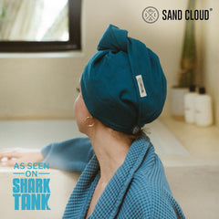 Sand Cloud serviette-cheveux demi-tissage, absorption accrue après la douche.
