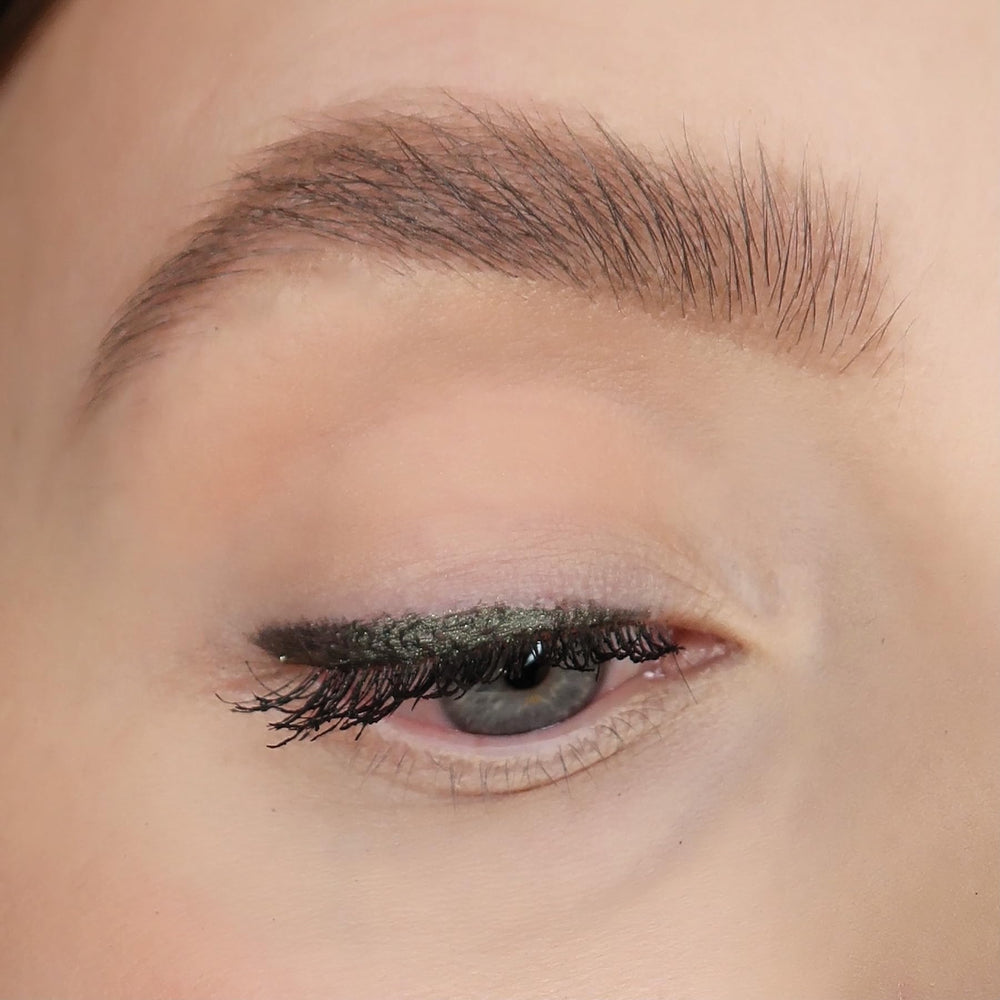 Sandstone Scandinavia eyeliner etanche vert: couleur metallique qui resiste toute la journee.