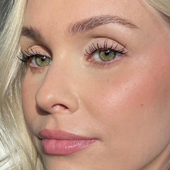 Sandstone Scandinavia Teinte blanche : couleur neutre durable pour un maquillage discret.
