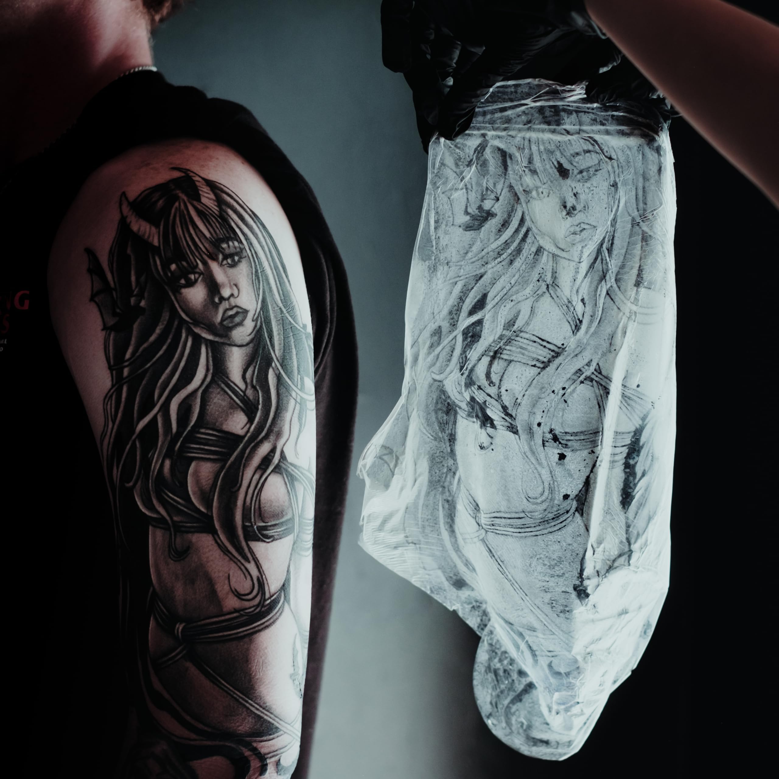 Saniderm pansement-tatouage-vie-quotidienne permet une douche sans retrait immédiat.