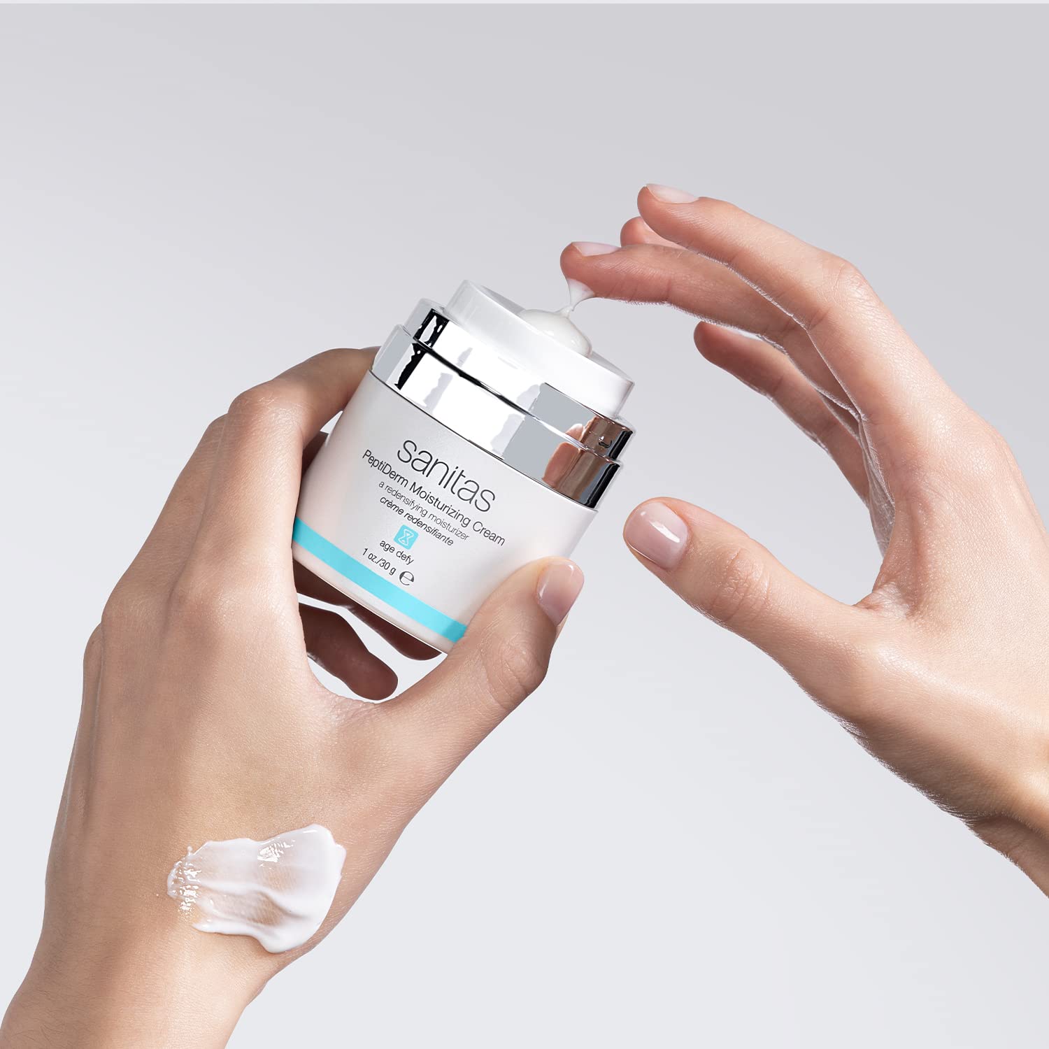 Sanitas PeptiDerm: céramides et acide hyaluronique renforçant l’hydratation cutanée