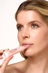 Sara Happ The Lip Slip One Luxe Gloss – fragrance rose-vanille douce et agréable.