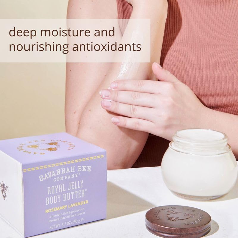 Texture riche et onctueuse du beurre corporel gelée royale sur la peau