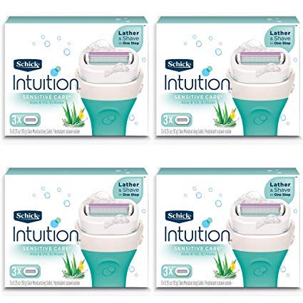 Emballage Schick Intuition recharges 4 paquets pour une routine pratique et hydratante.
