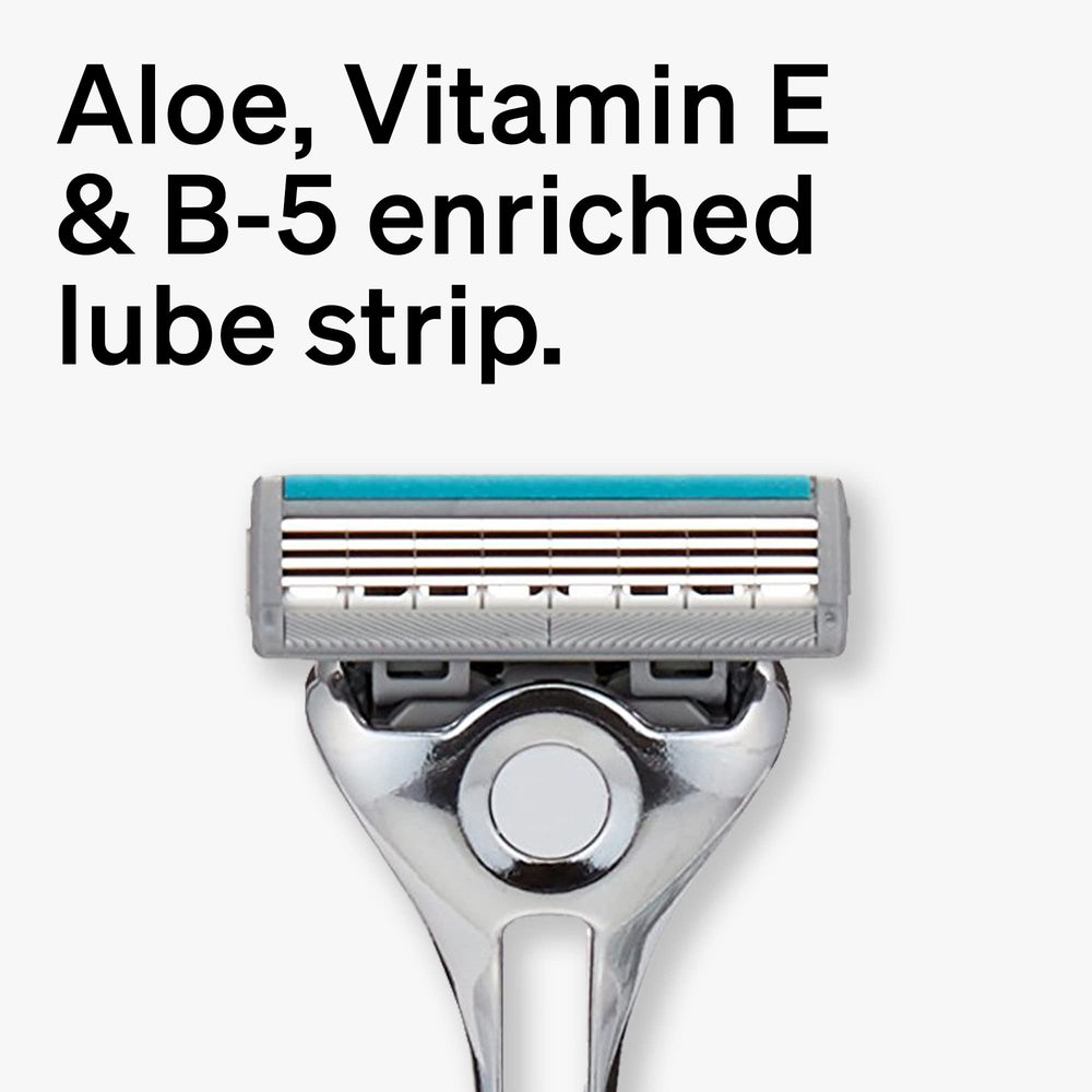 Schick Quattro Titanium : lame de précision pour atteindre les zones difficiles