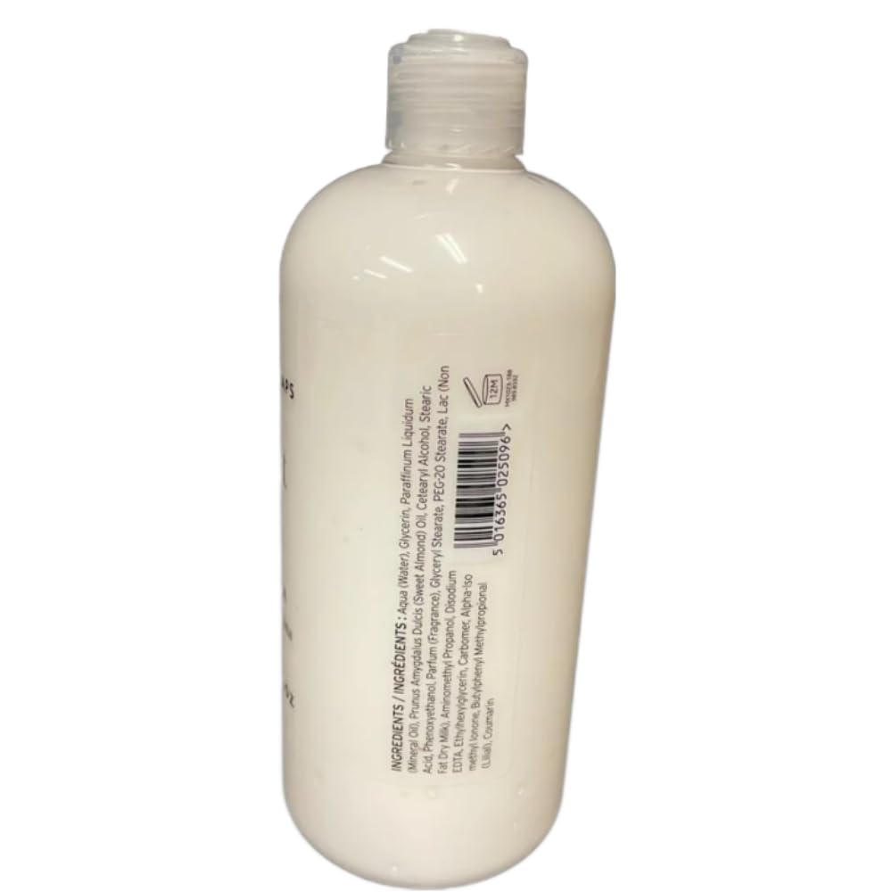 Scottish Fine Soaps Au Lait etiquette-emballage présente une présentation soignée et claire.