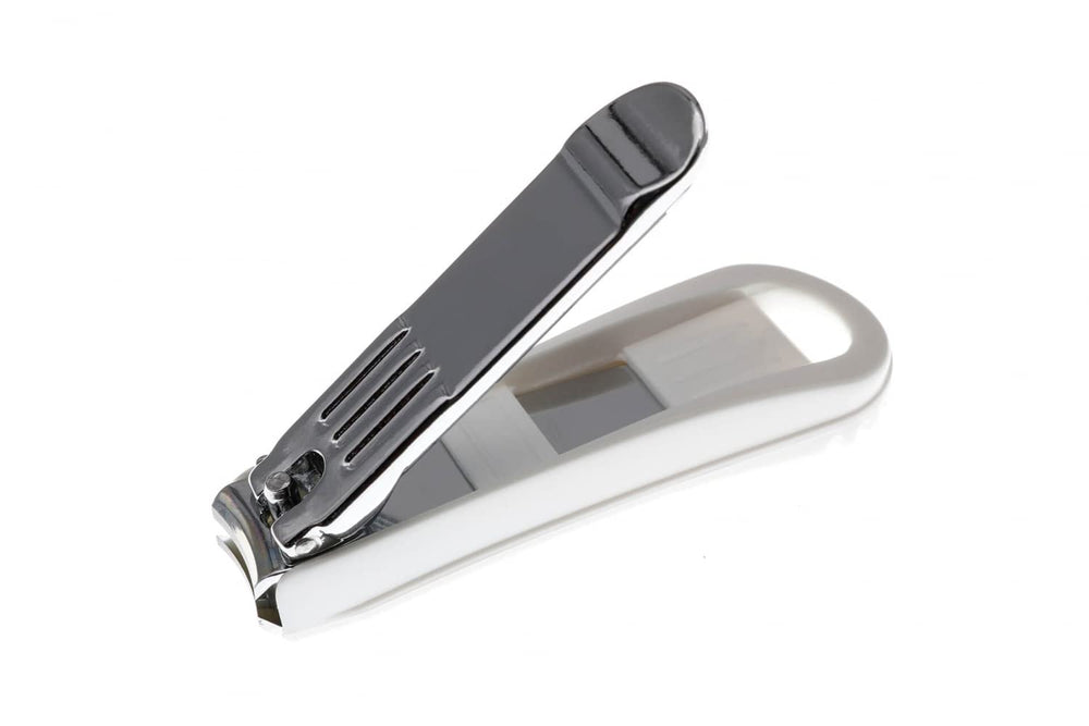 Seki Edge Deluxe: lime à ongles intégrée pour retouches rapides.