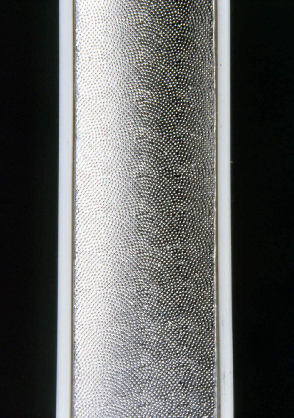 Seki Edge SS-405 conception sans arêtes pour la sécurité.