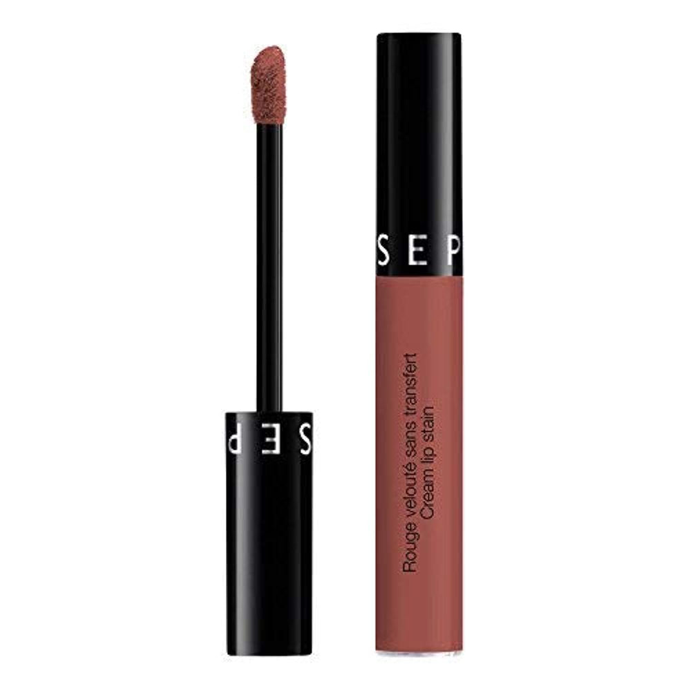 SEPHORA COLLECTION crème longue tenue Vintage Rosewood, application sur les lèvres pour une couleur durable et confortable.