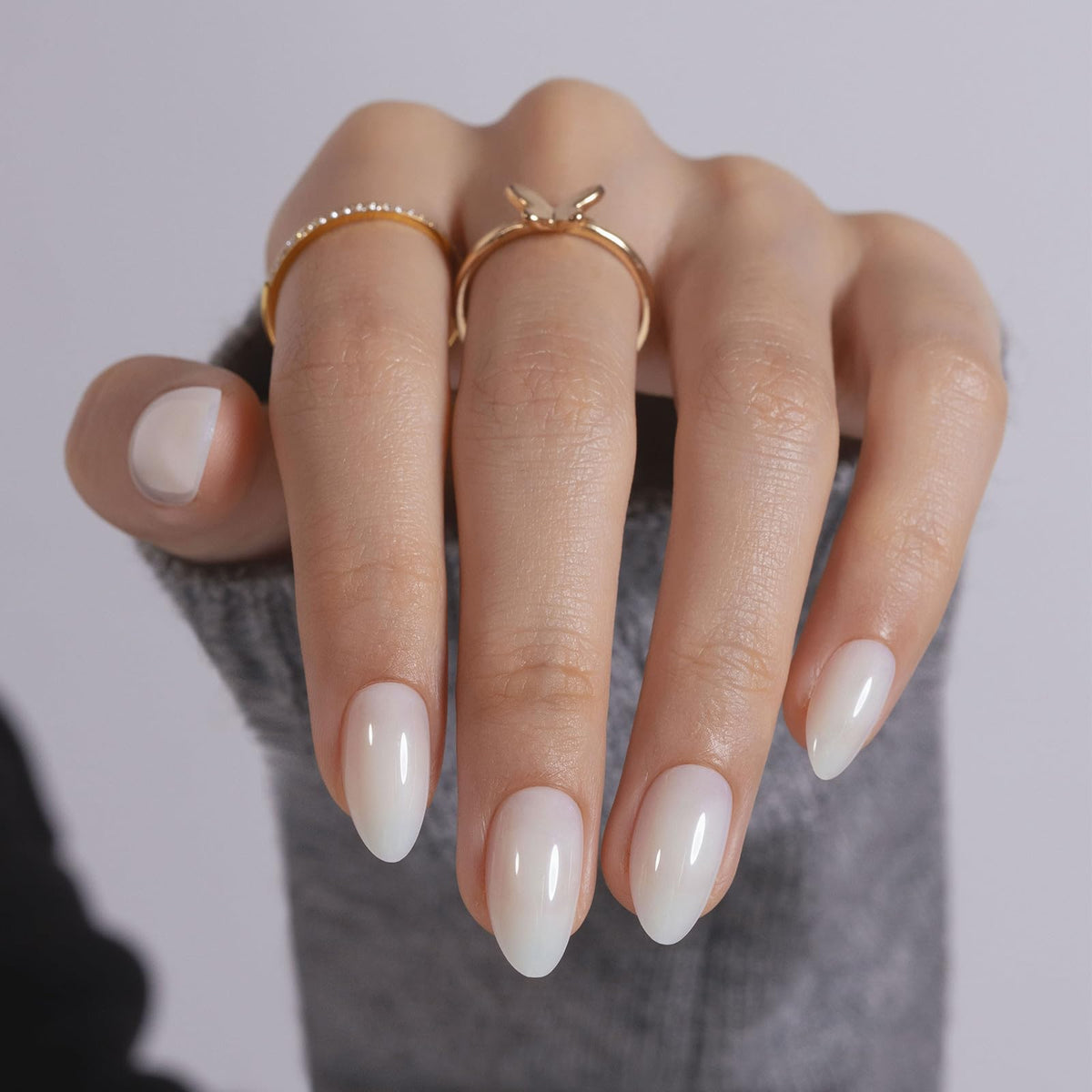 ShangMeng White soft gel almond nails package for easy at-home manicure.