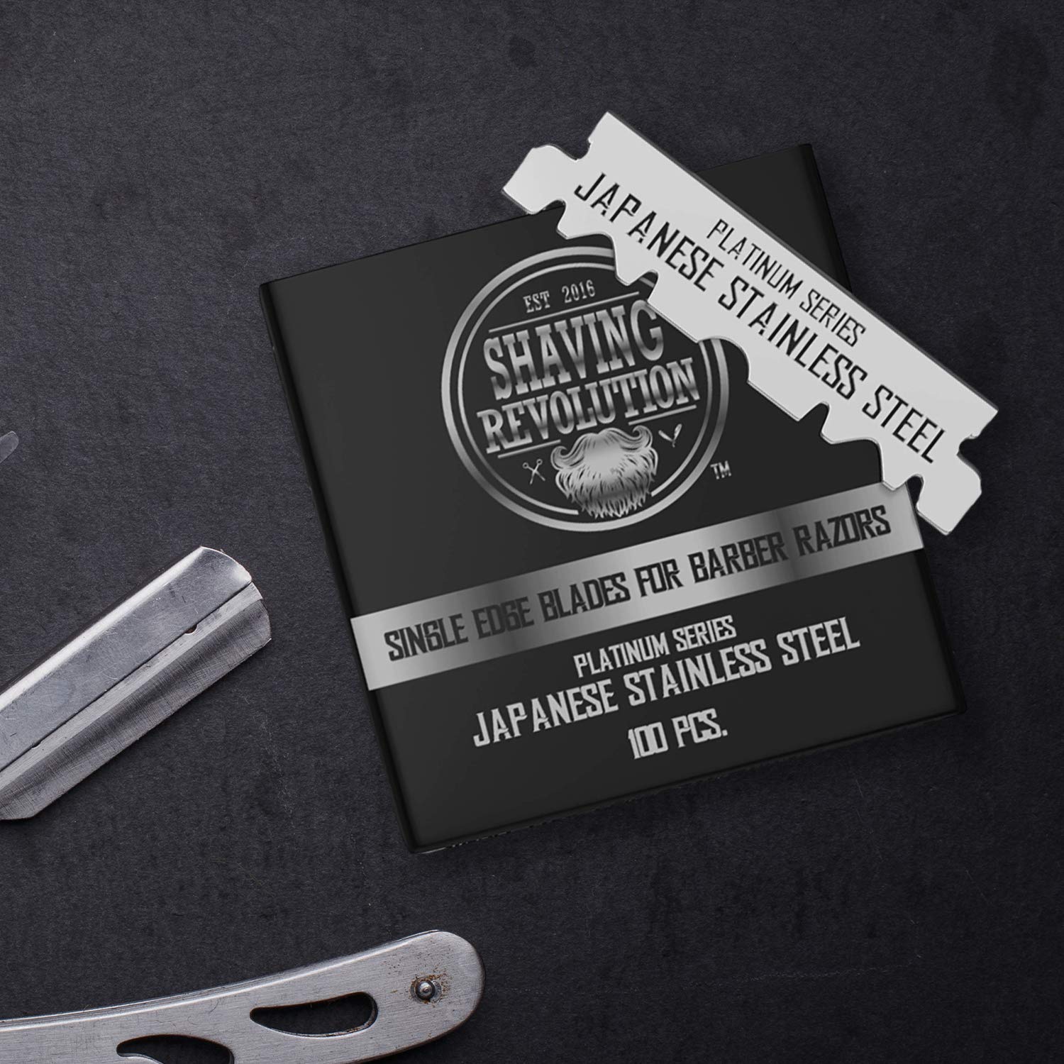 La durabilité est renforcée par le placage platine et l'acier japonais SHAVING REVOLUTION.