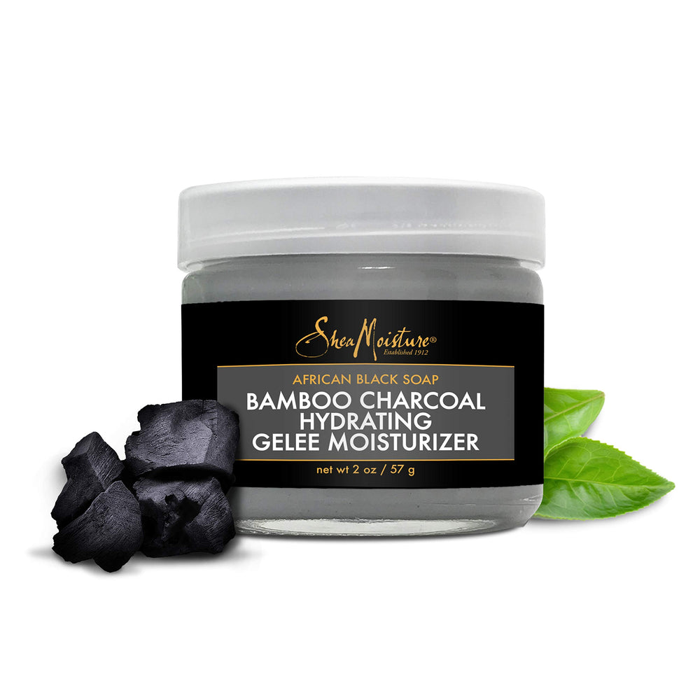 Application matin et soir SheaMoisture visage et cou en gestes ascendants.
