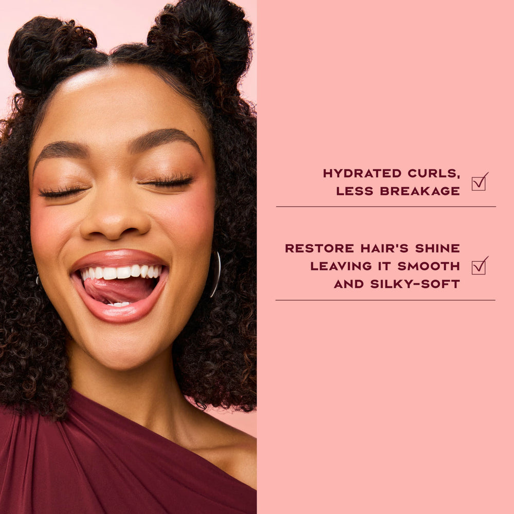 Boucles hydratées et définies avec SheaMoisture.