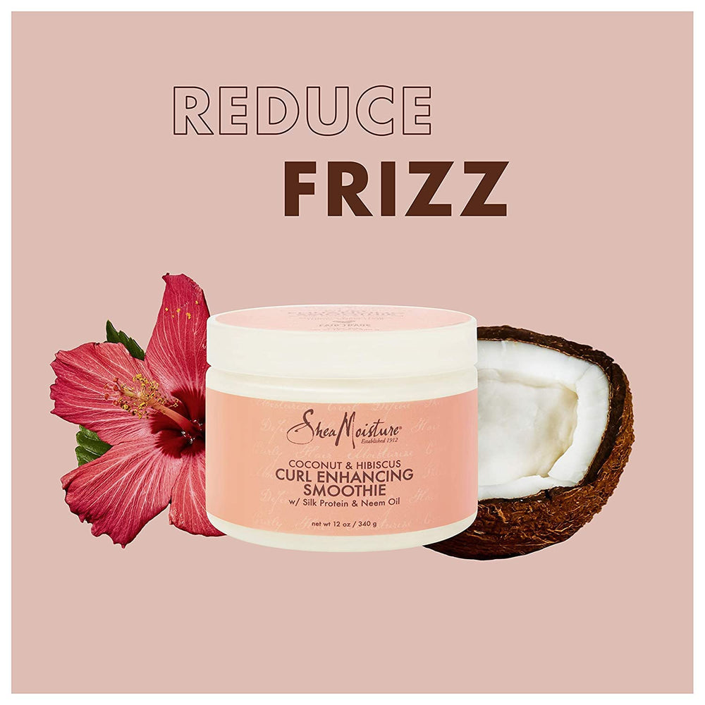 SheaMoisture Coco Hibiscus : application cheveux illustrant le soin ciblé pendant la routine.
