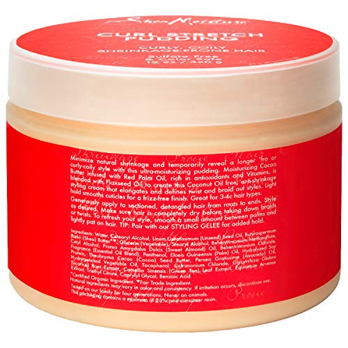 Curl Stretch Pudding s’applique sur cheveux bouclés pour style durable.