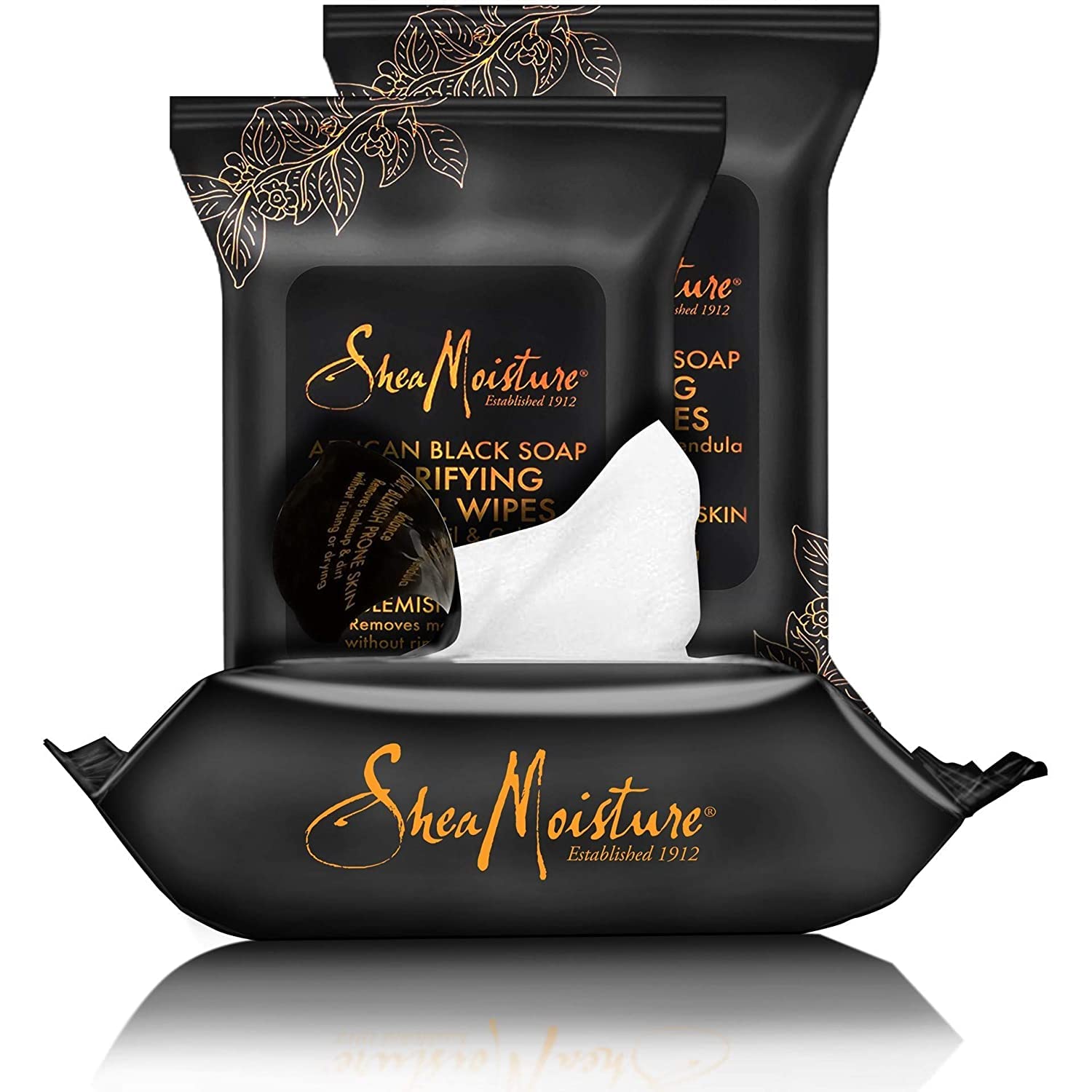 Lingettes visage SheaMoisture texture légère sans gras après utilisation.