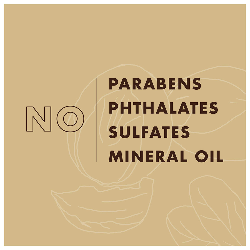Application sur le bras après la douche, peau réhydratée et confortable.