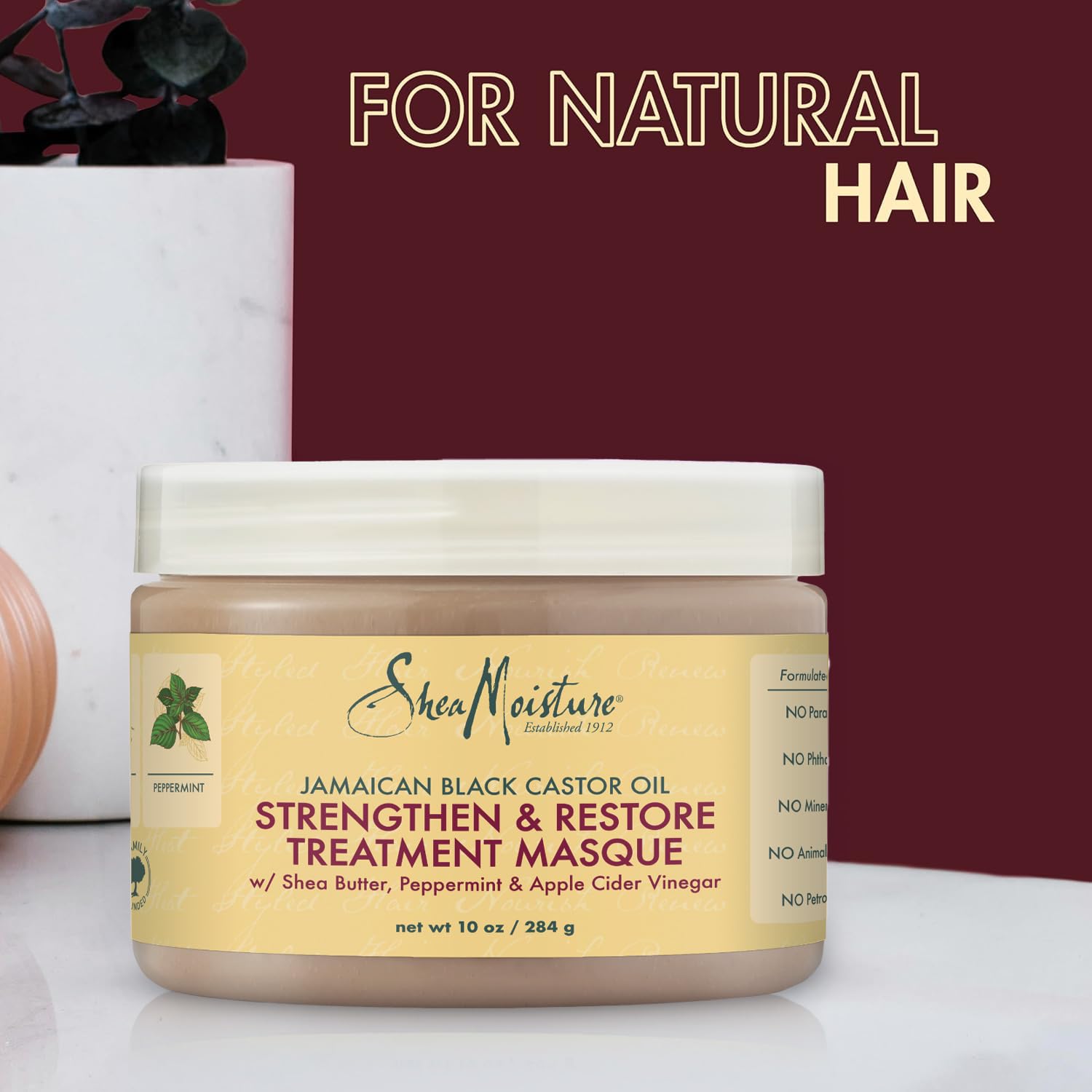 Nourrissant en profondeur pour cheveux abîmés grâce au masque SheaMoisture.