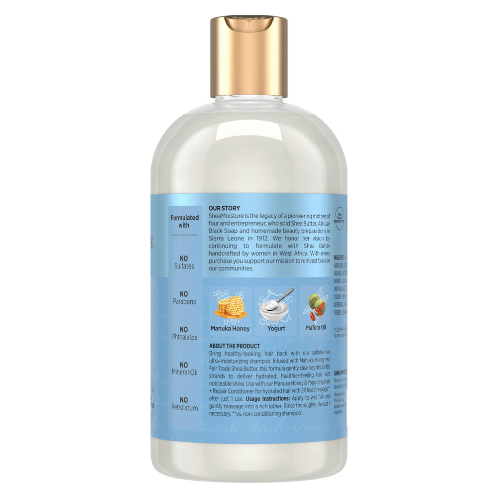 Mousse légère du shampoing SheaMoisture lors du lavage.