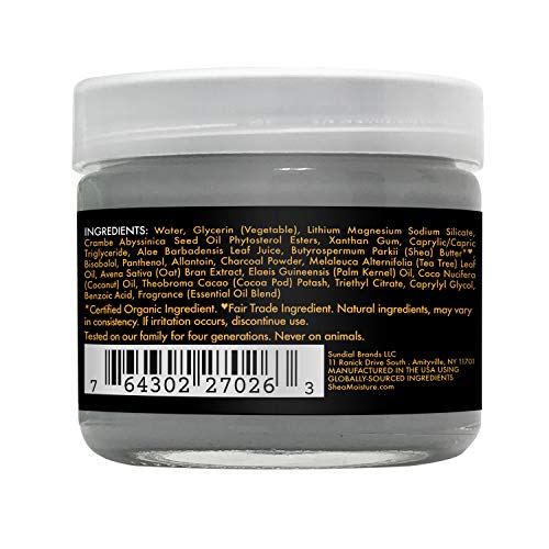 Texture gel hydratante SheaMoisture appliquée sur le visage pour peau douce.