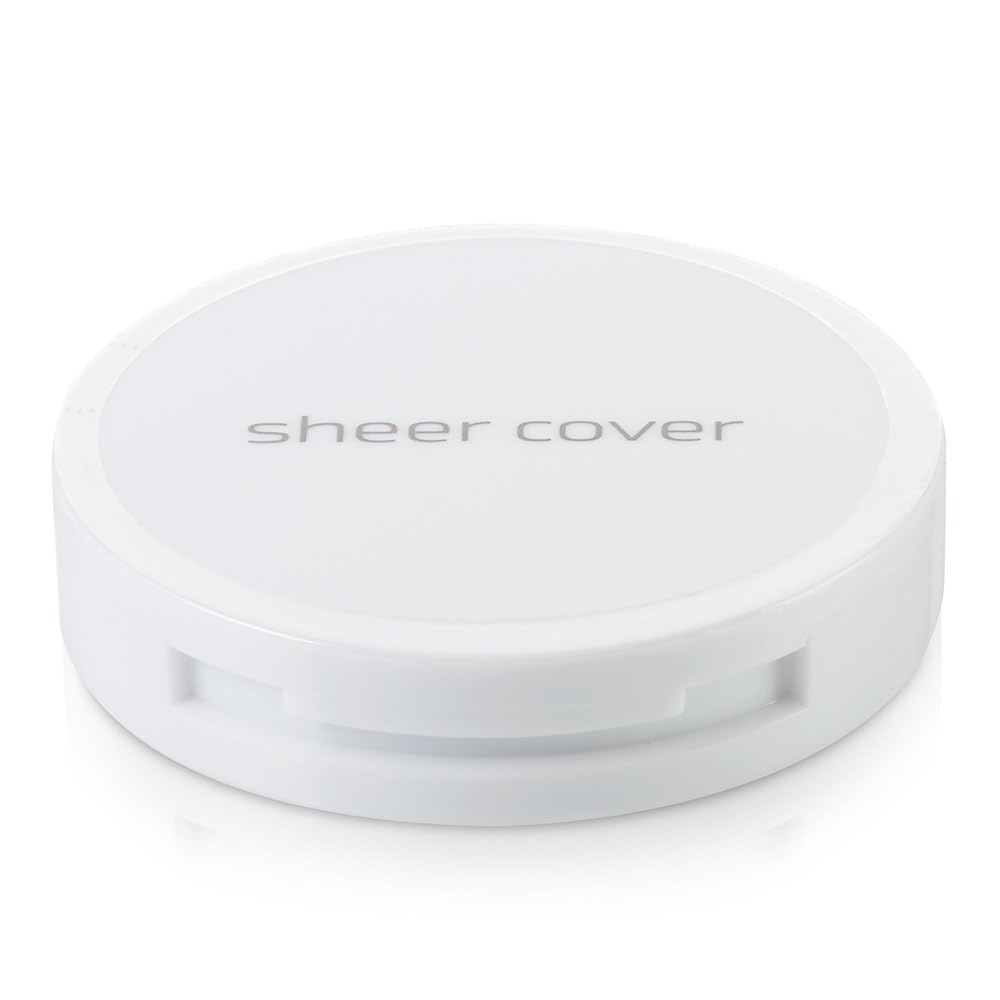 Sheer Cover Studio pinceau offert pour une application précise