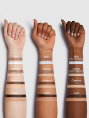 SHEGLAM Fine Line 2-en-1 embout fin assure une application précise.