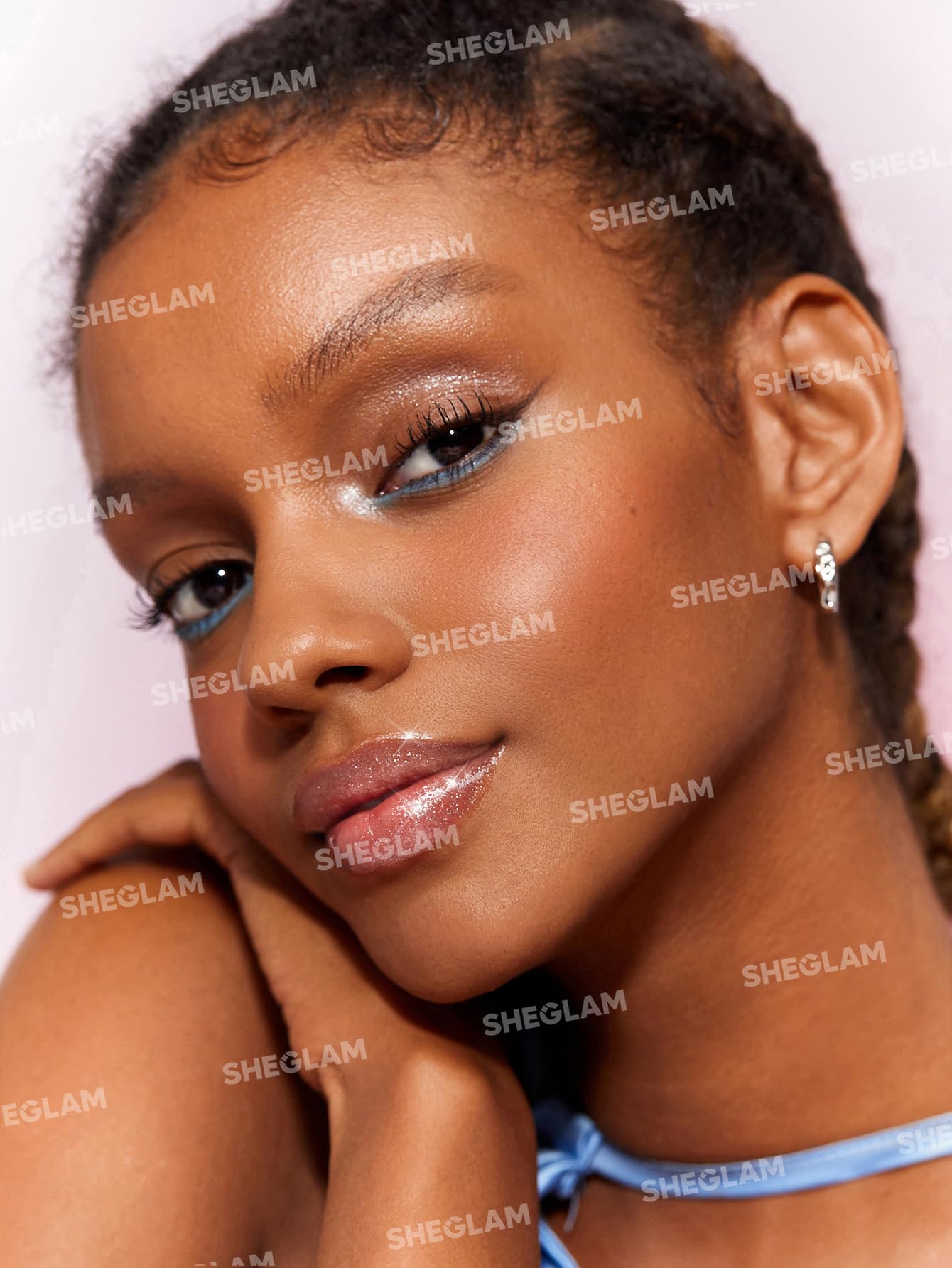 SHEGLAM Mirror Kiss couleur modulable pour des tenues de lèvres personnalisées.