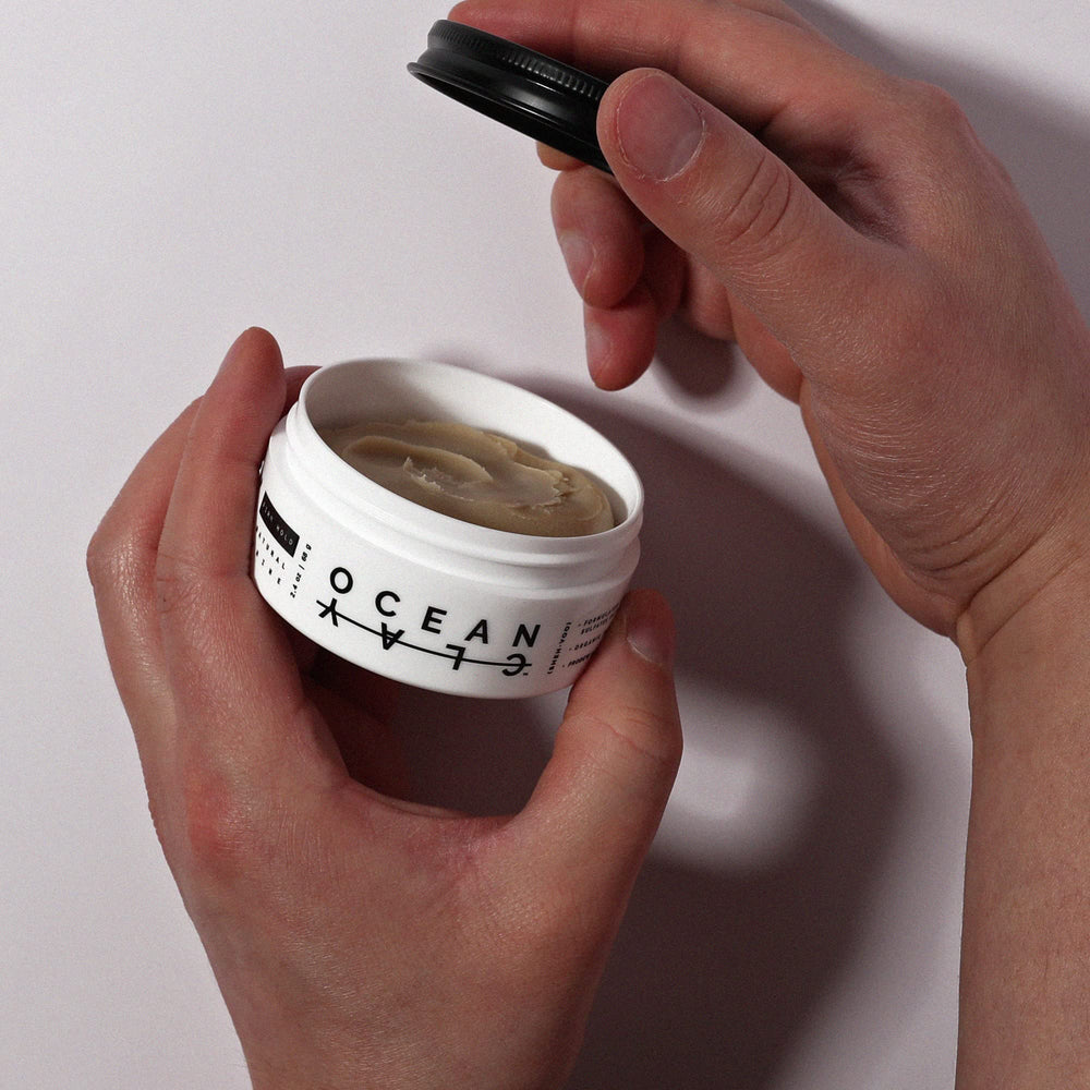 SHEHVOO Ocean Clay procure un fini naturel et une brillance subtile.
