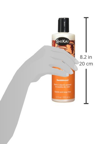 ShiKai Mousse Riche Douche Santal: texture enveloppante et douceur prolongée.