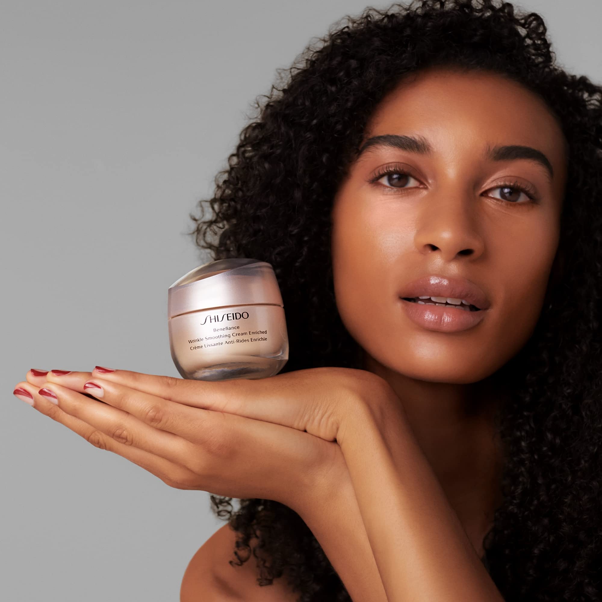 Shiseido Benefiance, extrait curcuma, soutien l’élasticité et douceur de la peau.