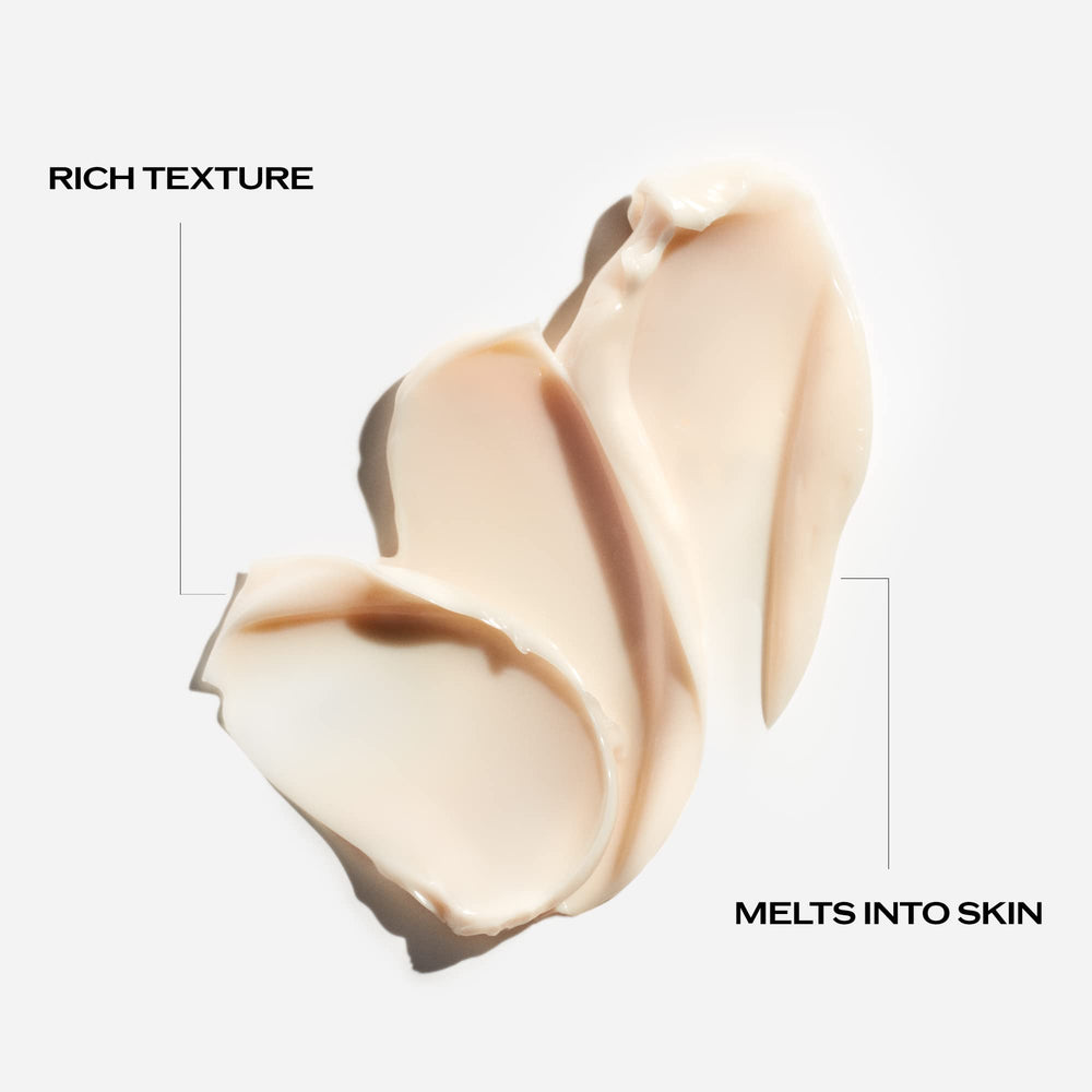 Shiseido Bio-Performance sur le front, application ciblée pour une peau plus lisse.