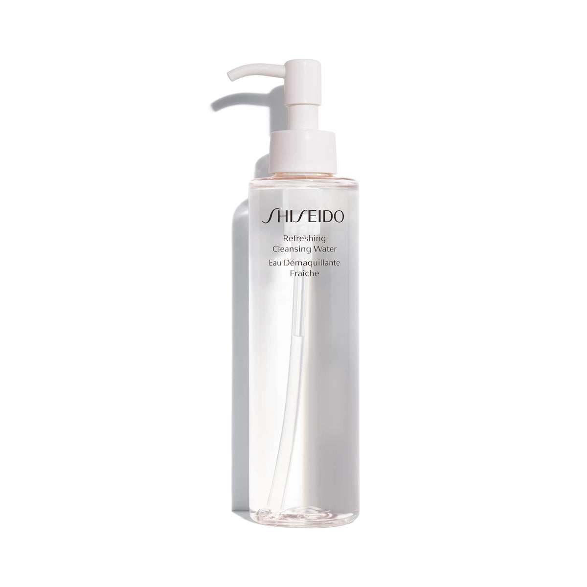 Flacon Shiseido Eau Nettoyante Rafraîchissante, idéal pour démaquiller en douceur et réguler le sébum.