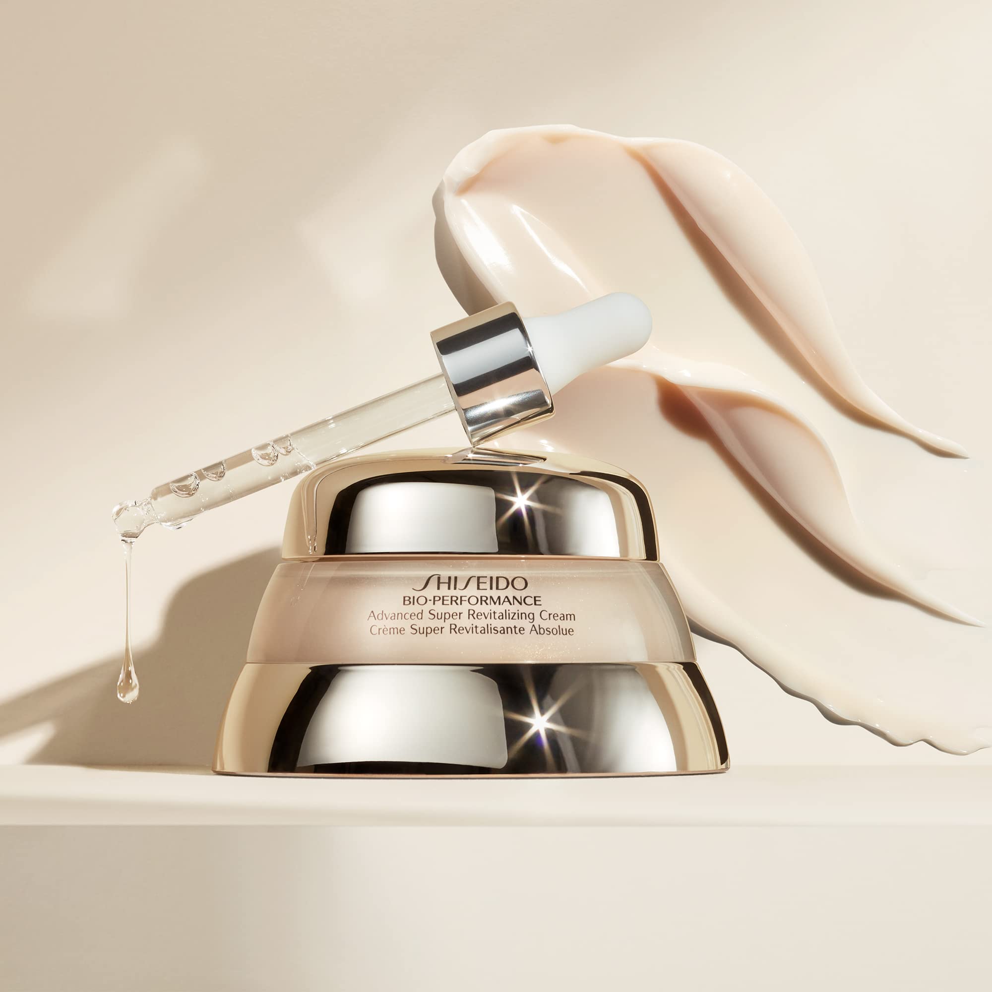 Shiseido hydratation profonde pour peau confortable tout au long de la journée.