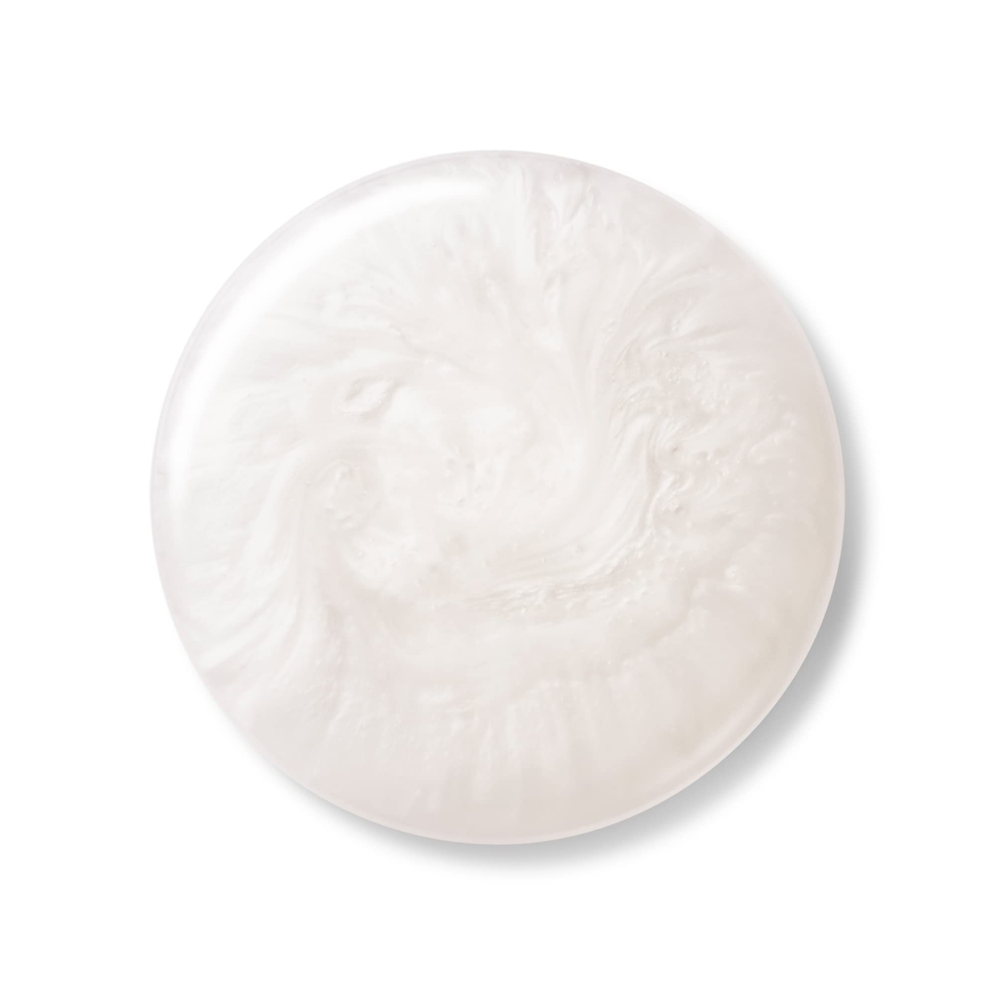 Lait nettoyant Shiseido Extra-Riche avec pompe pratique pour une utilisation quotidienne.