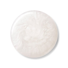 Lait nettoyant Shiseido Extra-Riche avec pompe pratique pour une utilisation quotidienne.