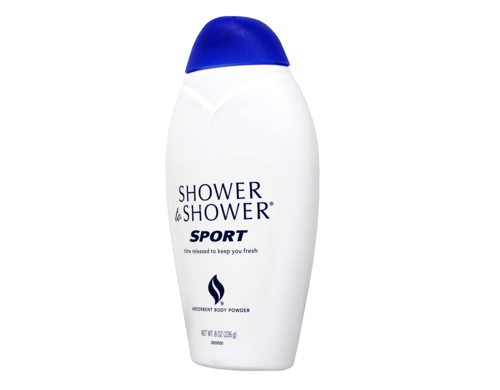 Shower To Shower Poudre Sport dans un sac de gym, prêt à l'emploi.