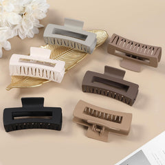 Pinces-cheveux rectangle kaki Sisiaipu, couleur tendance et tenue stable.