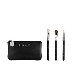 Sigma Beauty Glam N Glow, ensemble mini pinceaux yeux et sac noir, pratique pour voyages et retouches.