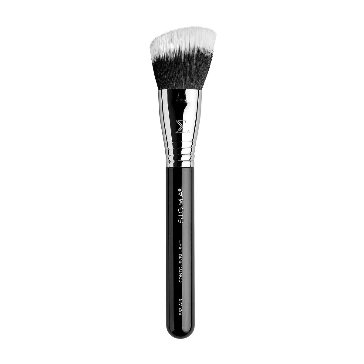 Pinceau F53 Sigma Beauty, angle pour contour et fard à joues, application légère et homogène.