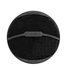 Sigma Switch, nettoyeur pinceaux en silicone double-face facilitant le changement de teinte.