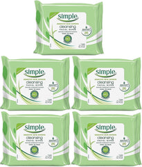 Lingettes Simple Kind To Skin pour le visage, format voyage, nettoyage rapide.