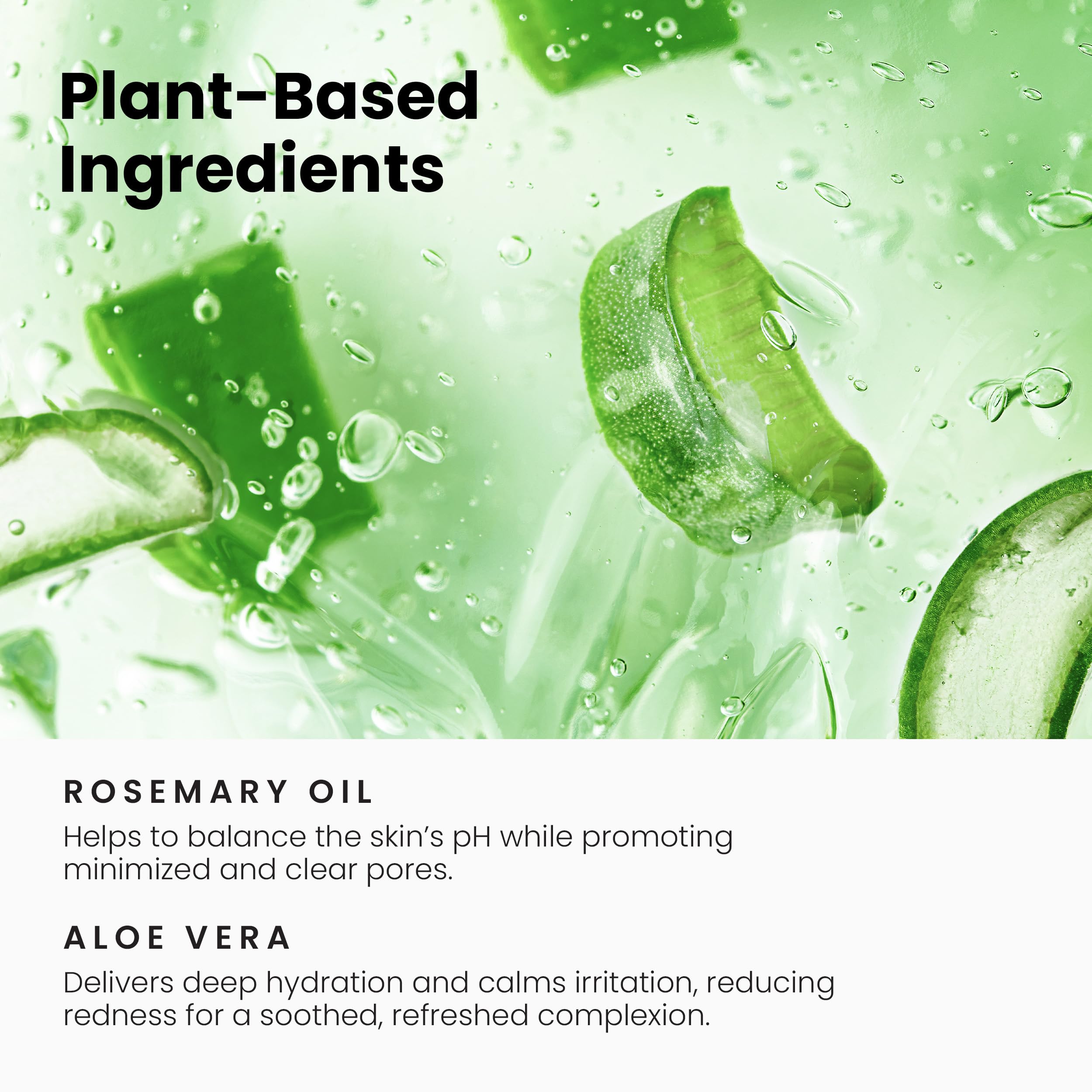 Brins de romarin dans le tonique Simplified Skin pour revitaliser la peau.