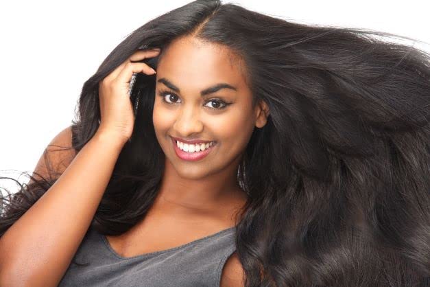 Simply Stylin' Light Silk Spray Unscented, idéal pour perruques et extensions