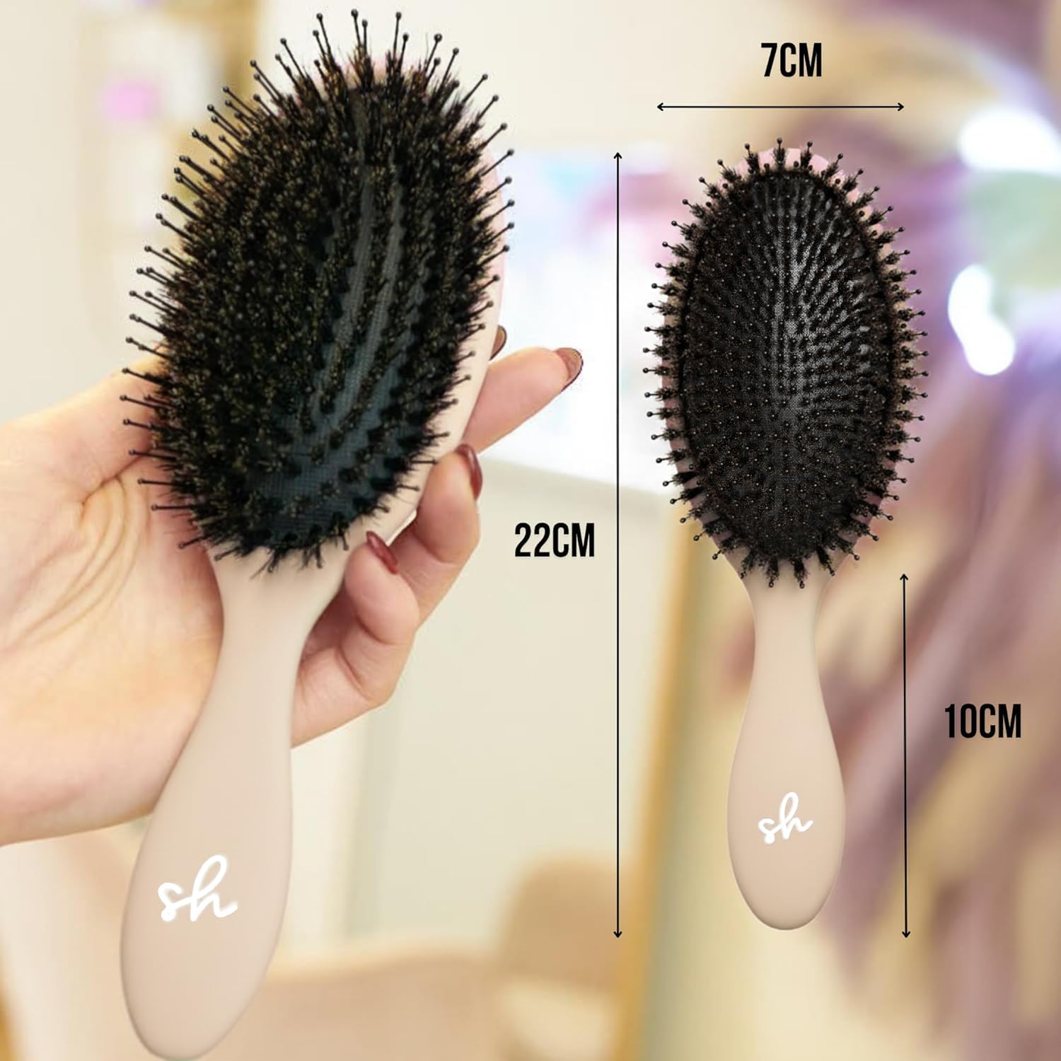Brosse SimplyHair à clips, extensions faciles et cheveux naturels soignés.