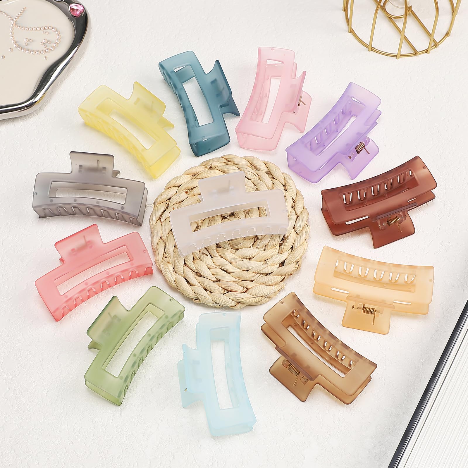 Pinces Sisiaipu blanches pour chignon discret et élégant