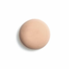 Texture légère Phyto-Hydra Teint fond rapidement pour un fini naturel.