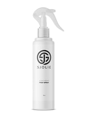 SJOLIE Sunless spray équilibre le pH sur la bouteille pour une application homogène.