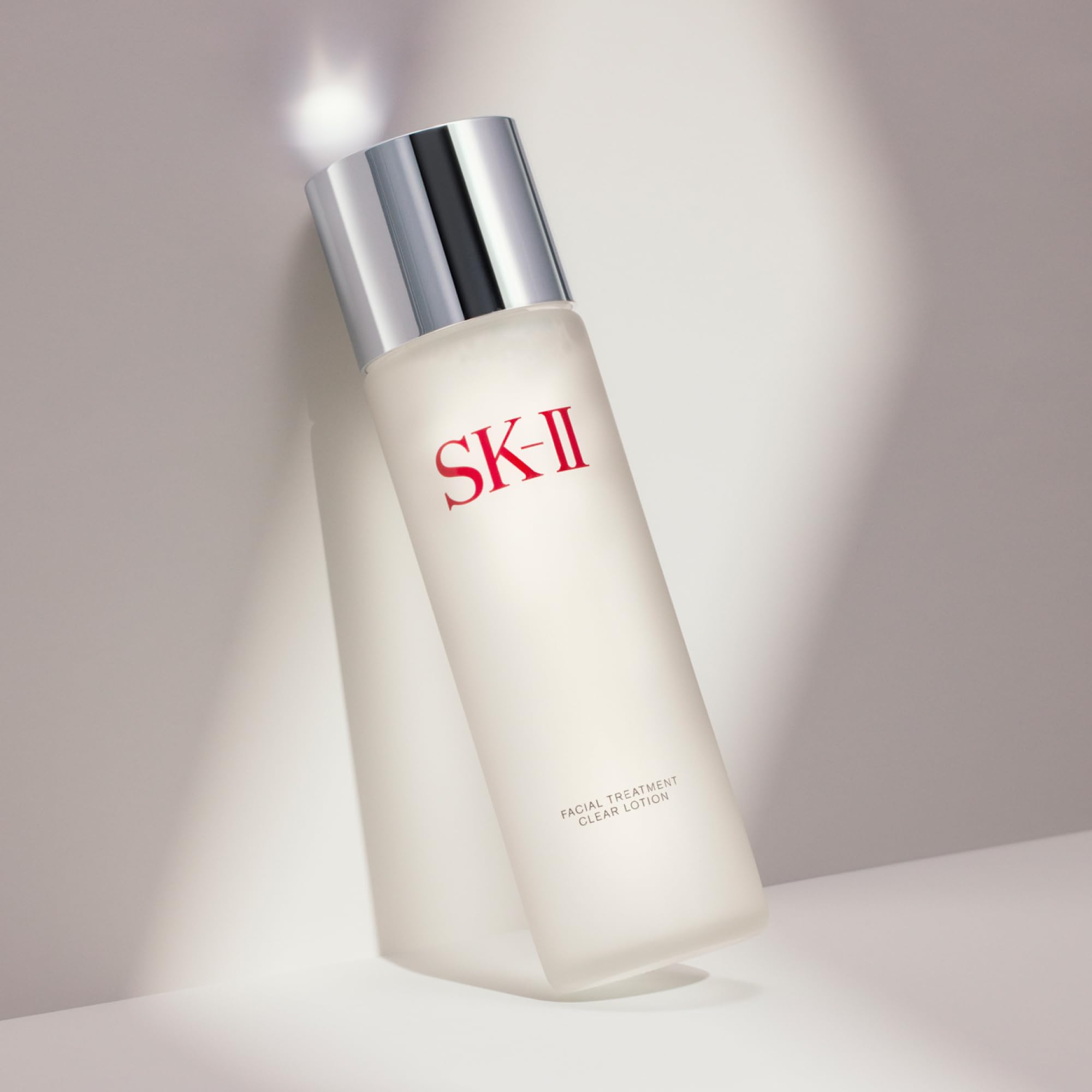 SK-II Texture peau soyeuse après utilisation, prête à recevoir les soins suivants