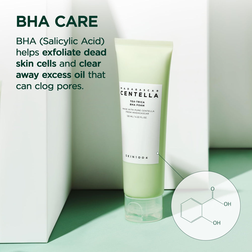 SKIN1004 Tea-Trica Foam – application en massage pour peau propre et revitalisée.