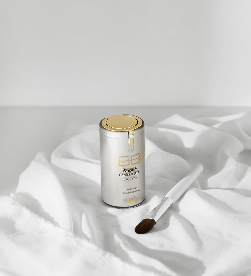 SKIN79 BB doré Super Plus or et caviar pour hydratation et éclat.